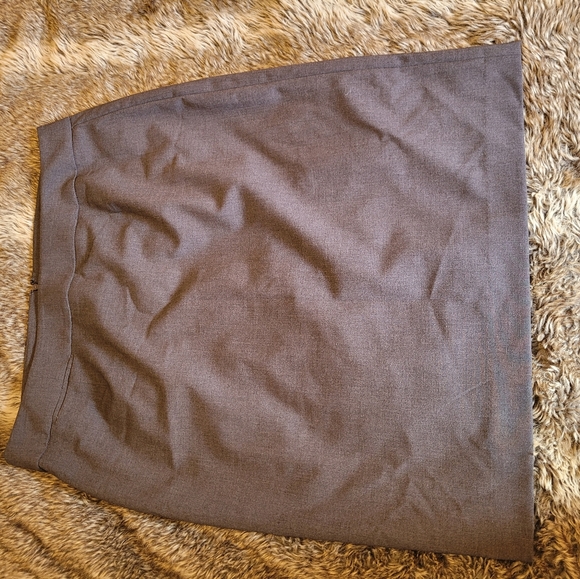 Calvin Klein charcoal grey pencil skirt (size 14) - Picture 2 of 6